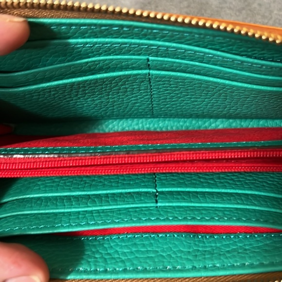 Dooney & Bourke 1975 Wallet - Picture 4 of 10